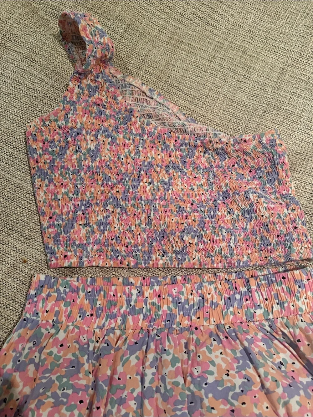 Floral Two-Piece Crop Top & Maxi Skirt Set in Pastel Pink